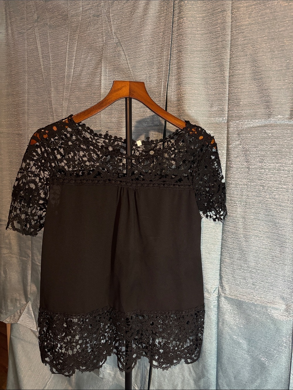 Lace Yoke Short Sleeve Top - Black